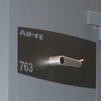 Стеновой сейф Arfe 763-1