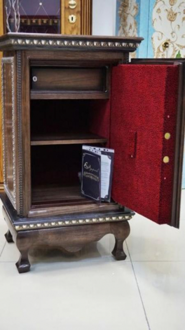 Взломостойкий сейф для денег карат 67 I-EL