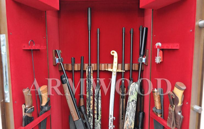 Оружейный сейф с электронным замком в дереве для дома Armwood-73d32 EL Flock.