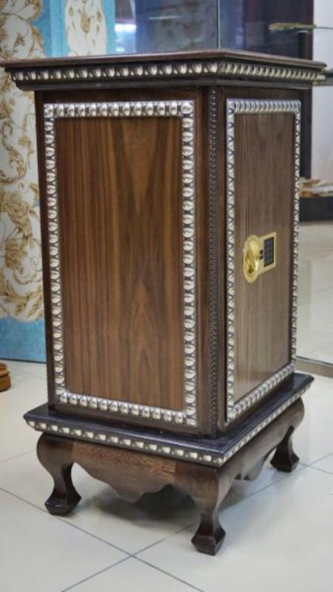 Взломостойкий сейф для денег карат 67 I-EL